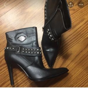 Black leather Harley Davidson boots